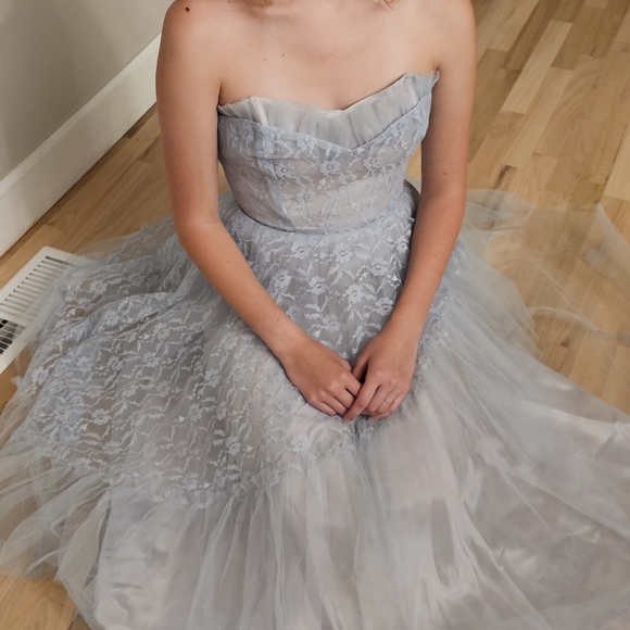 Vintage Tulle dress - Picture 3 of 5